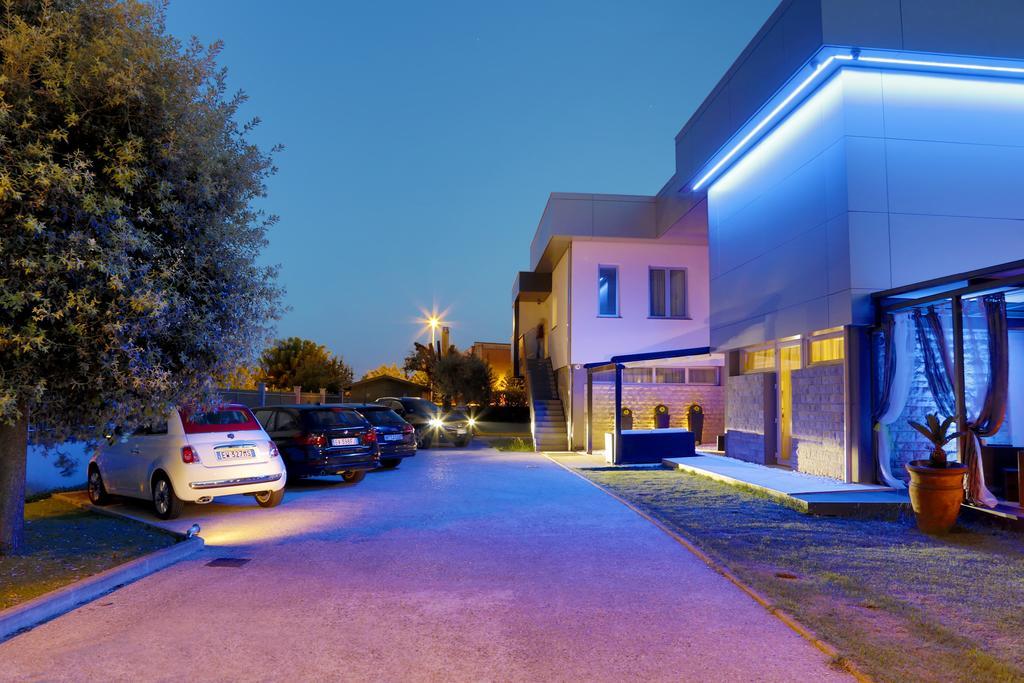 B&B Live09 Design Pisa Buitenkant foto